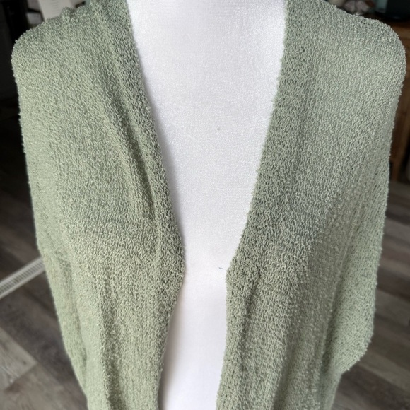 Confess Women's Light Green Open Knit Cardigan Sweater Size Medium - Picture 3 of 5